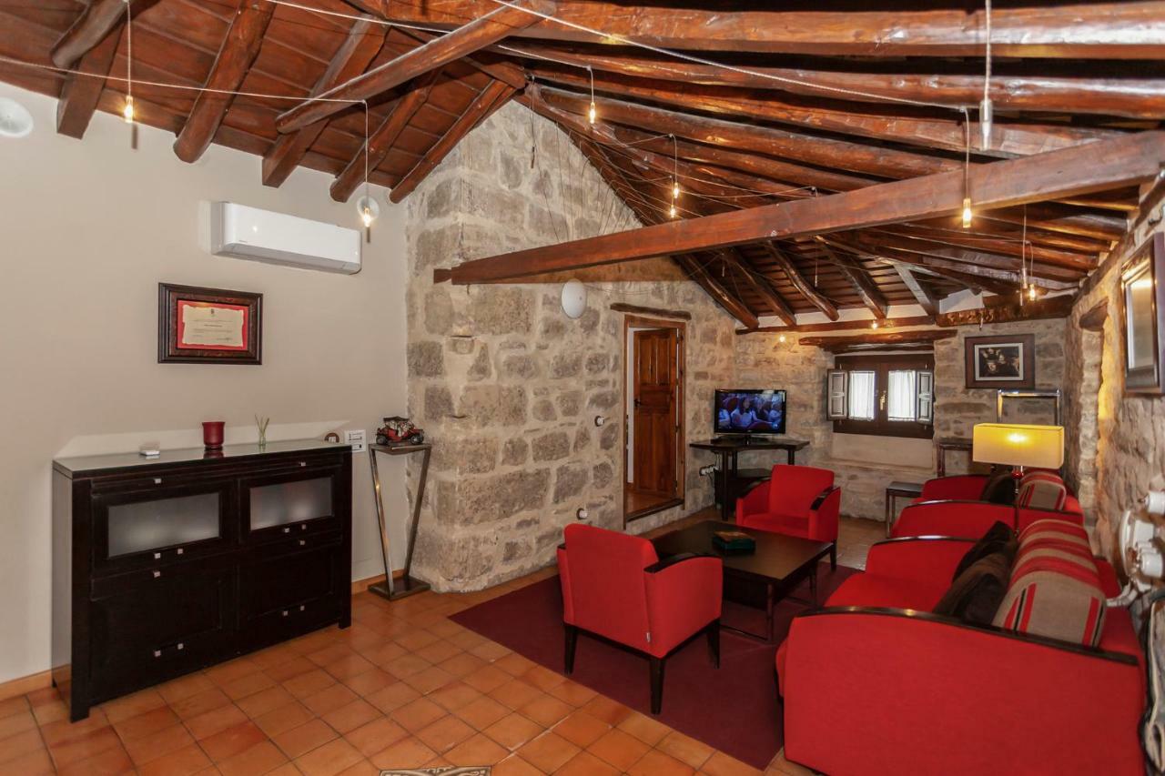 Alojamiento Rural "El Torreon" Sabiote Extérieur photo